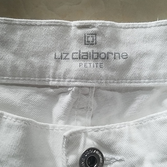 Cropped Pants - Picture 2 of 3